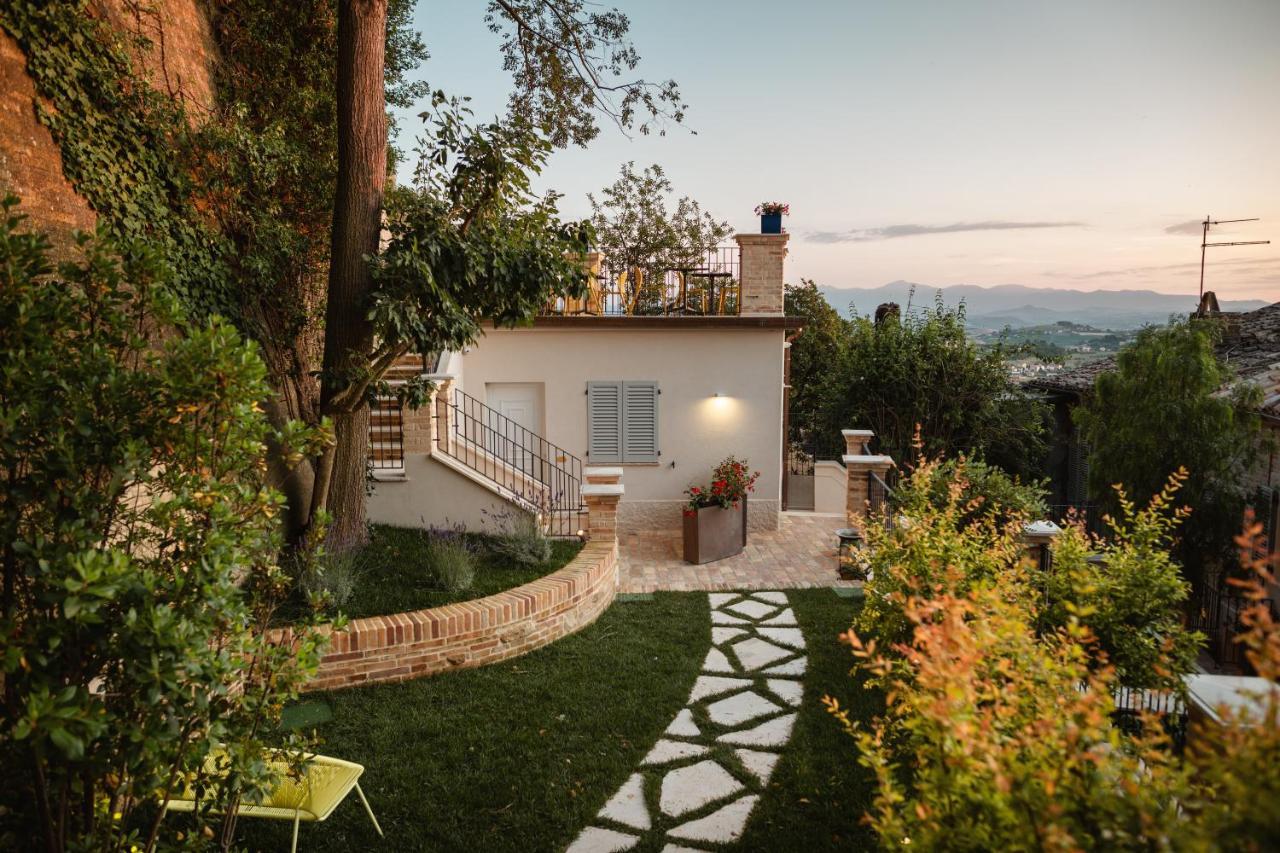 Ognissanti Guesthouse & Suites Fermo Bagian luar foto
