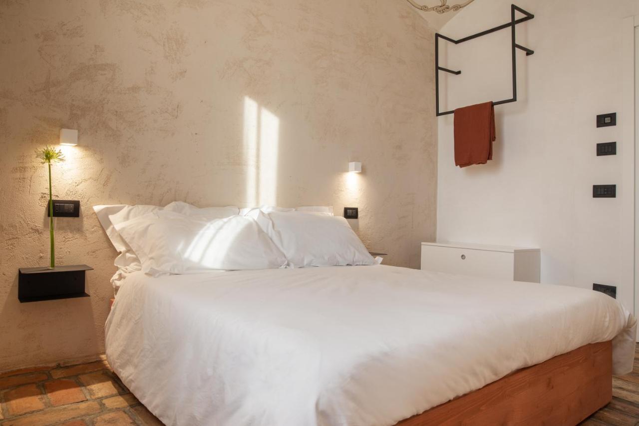 Ognissanti Guesthouse & Suites Fermo Bagian luar foto