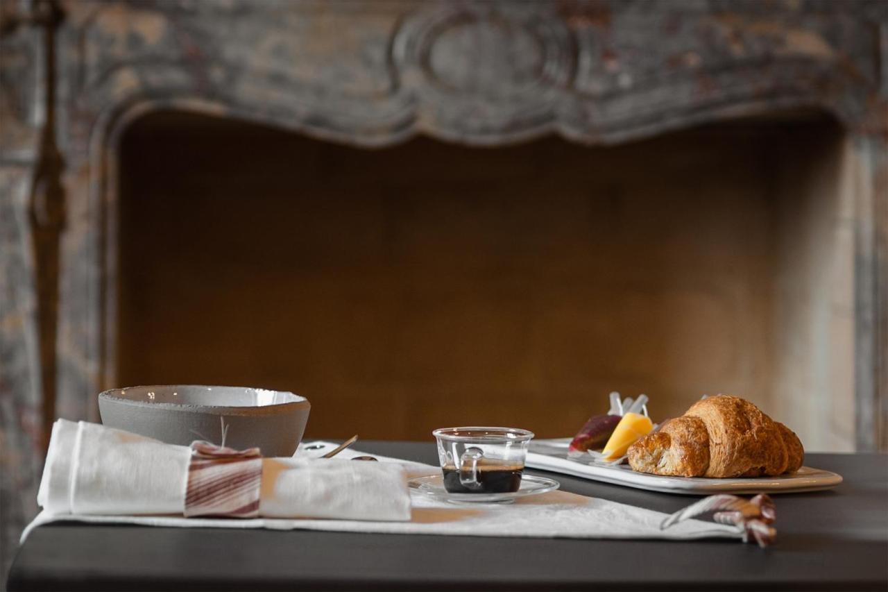 Ognissanti Guesthouse & Suites Fermo Bagian luar foto