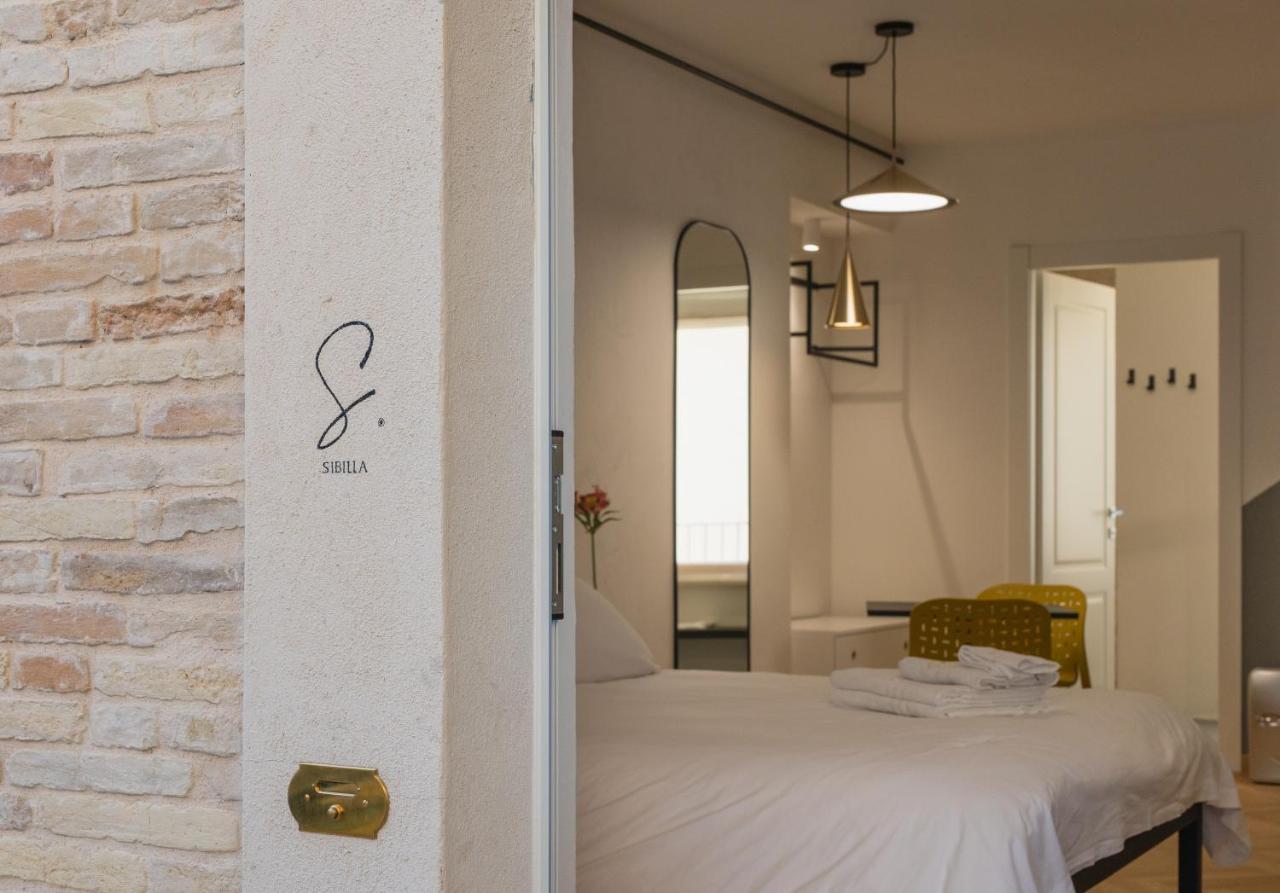 Ognissanti Guesthouse & Suites Fermo Bagian luar foto